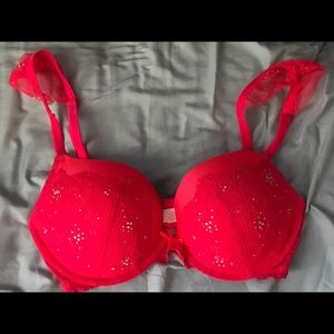 Victoria’s Secret Dream Angels Push Up Bra 32DD